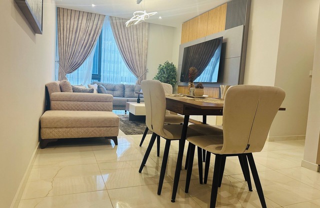 Modern corporate apartment in brilliant Accra with WiFi, AC, fitness room