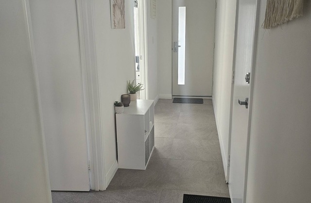 Modern, cosy, comfortable 3 x 2 x 2 unit in Ellenbrook