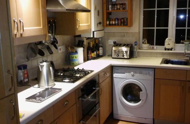 Modern cottage style house close to Wincanton town centre.