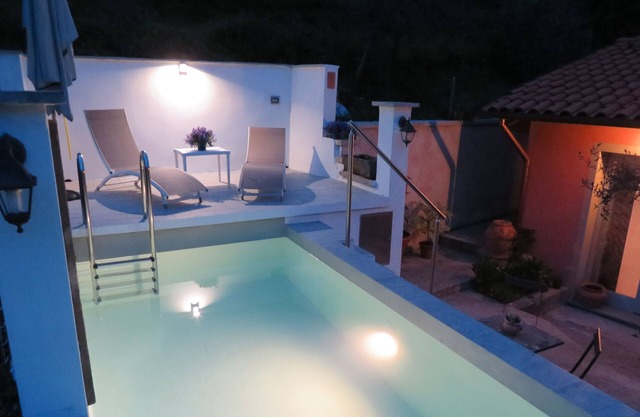 Modern Cottage with Pool & Sun Terraces in Bagni Di Lucca.