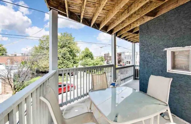 Modern Cozy Huge Balcony in Heart of Passyunk