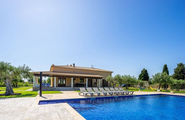 Modern finca, secluded location, 10min to the dream beach Playa del Muro, large pool