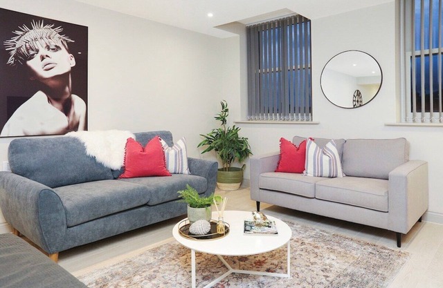 Modern Flat in Leeds by PureStay