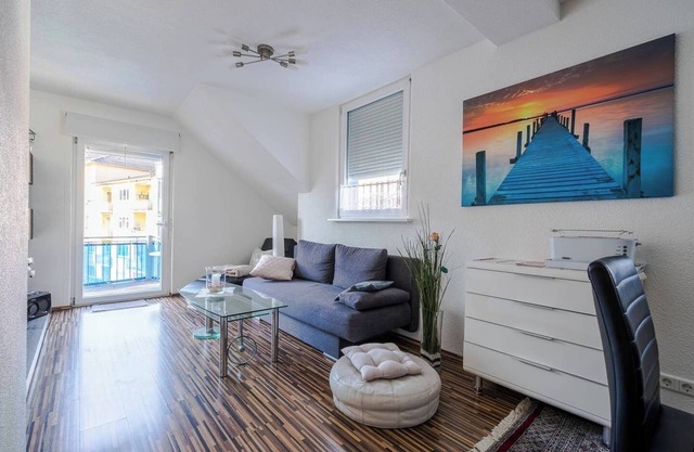 Modern Holiday Apartment "Konstanz City im Paradies" with Wi-Fi and Balcony