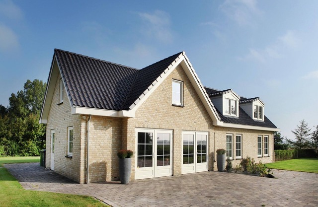Modern holiday home near Schoorl and beach