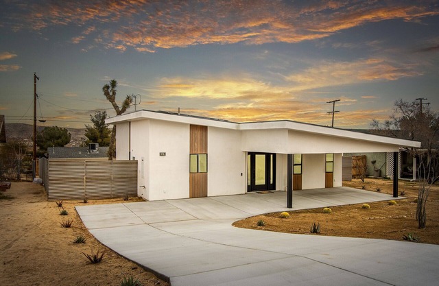 Modern Joshua Tree Village Home