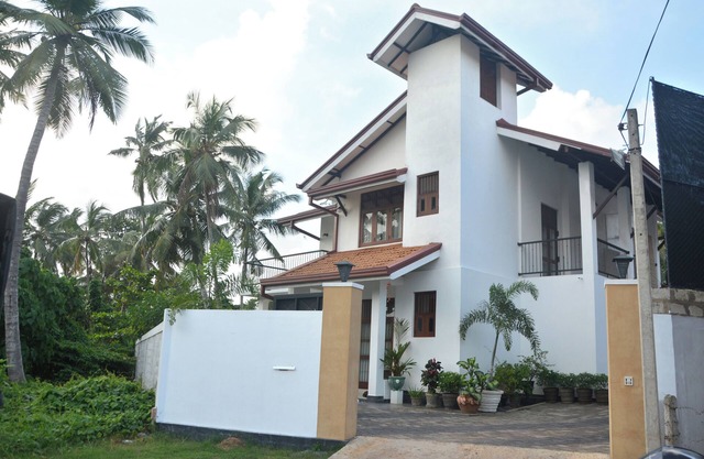 Modern Luxury 3 Bedroom Villa for Rent in Negombo Sri Lanka