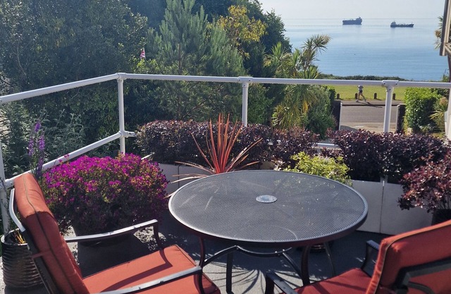 Modern Luxury Apartment with Parking, Seaview Terrace & EV Point