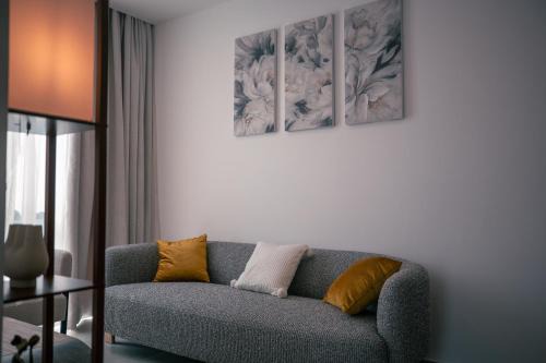 Modern Luxury Apartment in Nova by Devtraco- prime location and convenient 15mins from the airport