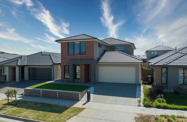 Modern new Homly House at Clyde