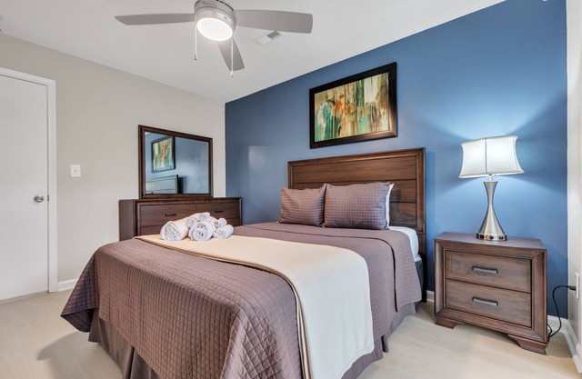 Modern & Professional l Fayetteville Charm (cb)