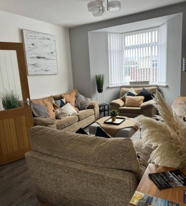 Modern, spacious and Central Location