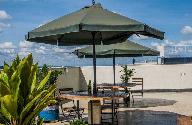 Modern Studio Apartment With a Swimming Pool - Cosy Suites B&B Nairobi