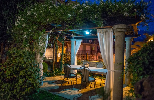 Modern studio apartment with private garden 40m²