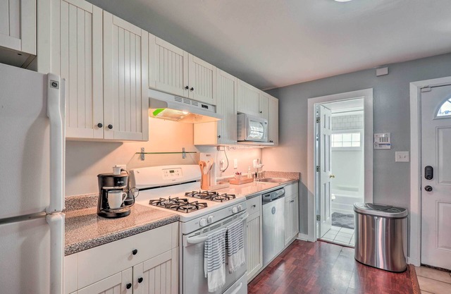Modern Urban Escape in the Heart of Baltimore!