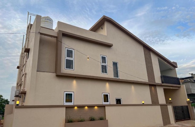 Modern villa 4BR, Lawn & Mini Pool in Belagavi