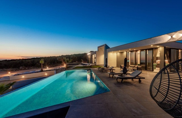 Modern Villa Porta