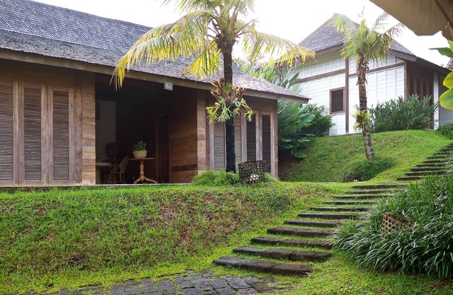 Modern Wooden House in Canggu Resort