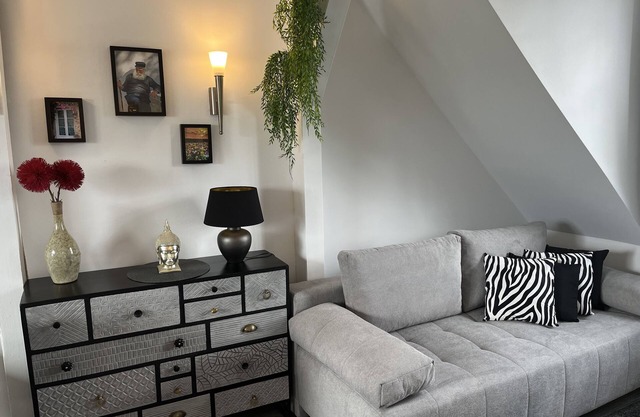 Modernisierte, Gemütliche Dg-wohnung in Langenfeld