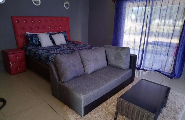 Moholoholo Lodge