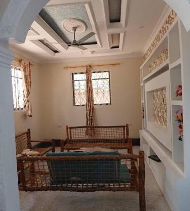 Molly House Jambiani