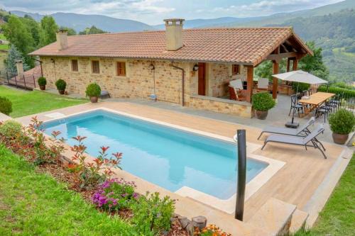 MoM Villa Tinina