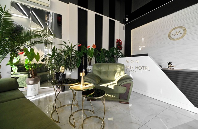 Mon Invite Hotel