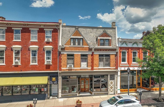 Monmouth Lofts | Newport Lofts Sleep 10