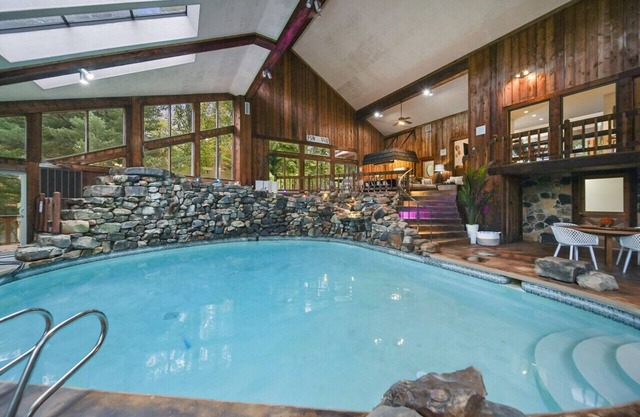 Monrovia - Forest Park Lodge