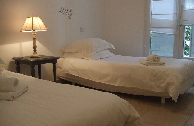 MONTAUROUX 30 mn to Cannes flat on the ground floor in a standing propertie