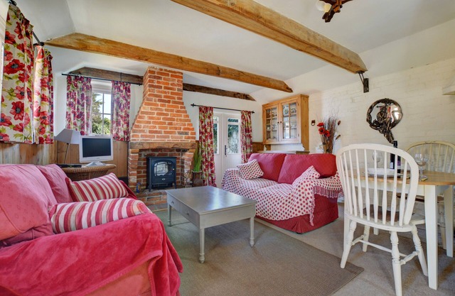 Moon Beam - One Bedroom House, Sleeps 2