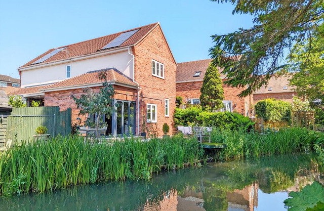 Moorhen Lodge