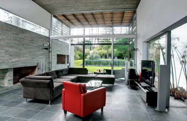 Mordern villa in the center of Punta del Este