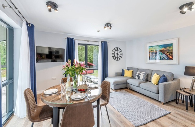 Morlich One Bedroom Apartment with Balcony