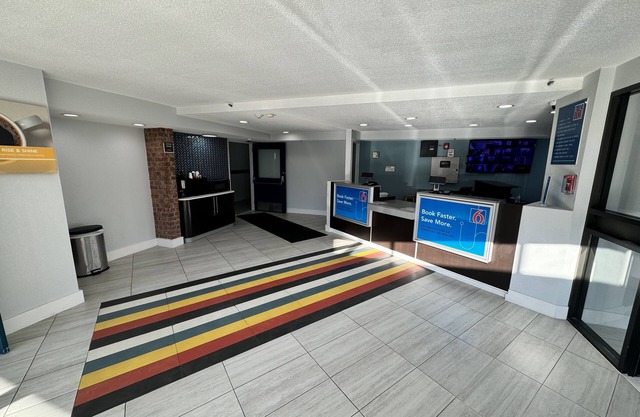 Motel 6 East Syracuse, NY – Airport