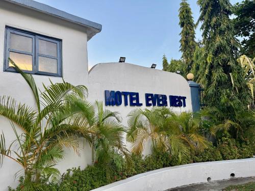 Motel Ever Rest
