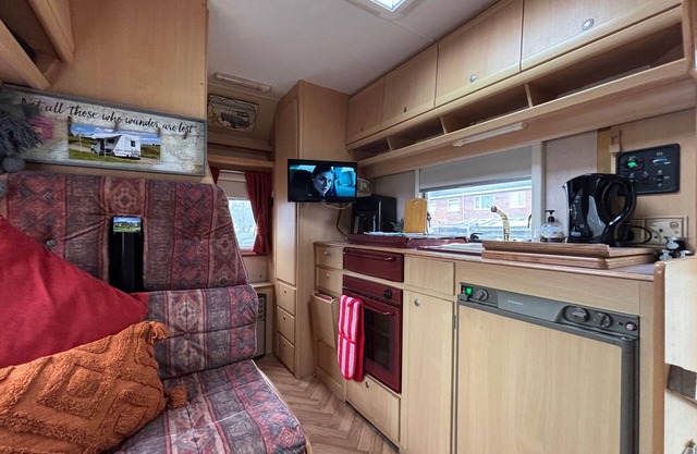Motorhome in Hinckley- Sleeps 3- Pet Friendly