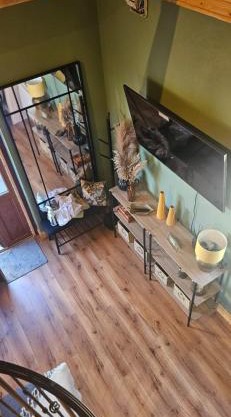 Mount Bolton Loft House