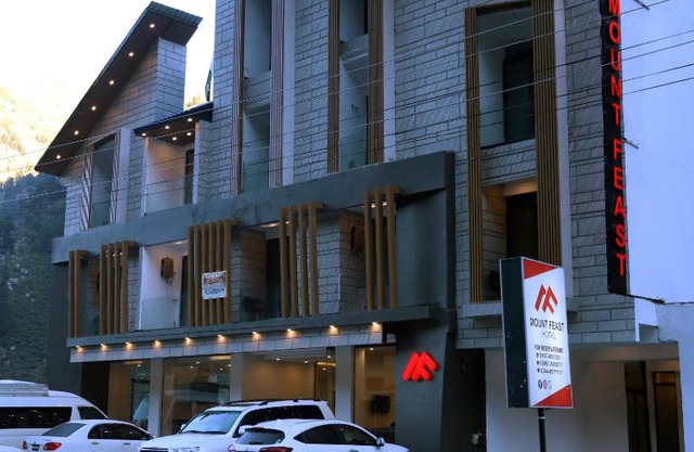 Mount Feast Hotel Naran