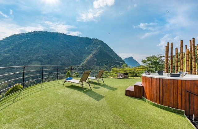 Mountain Cabin in Venecia with Private Jacuzzi