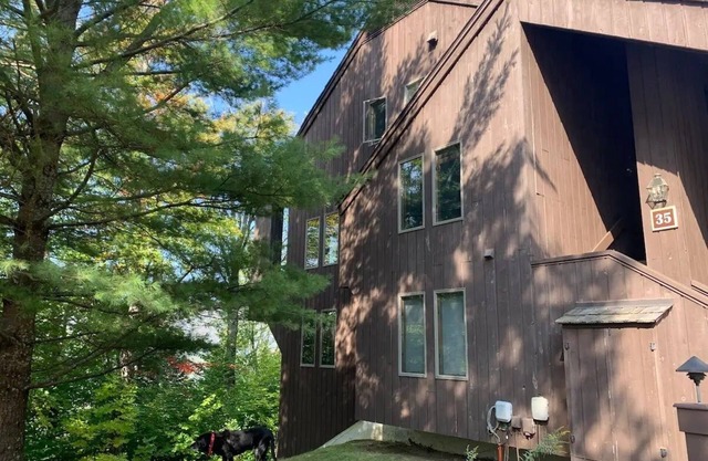 Mountain Chalet- 15 Mins to Killington/ Okemo