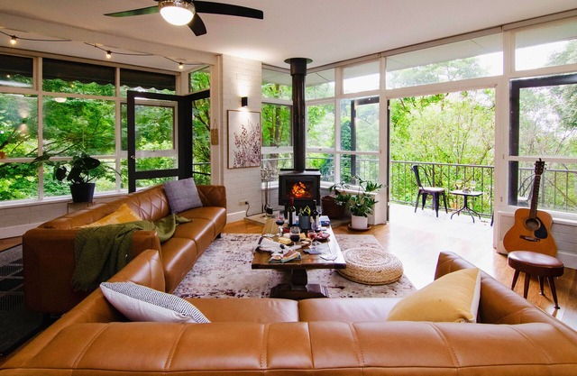Mountain Home Retreat In The Dandenongs