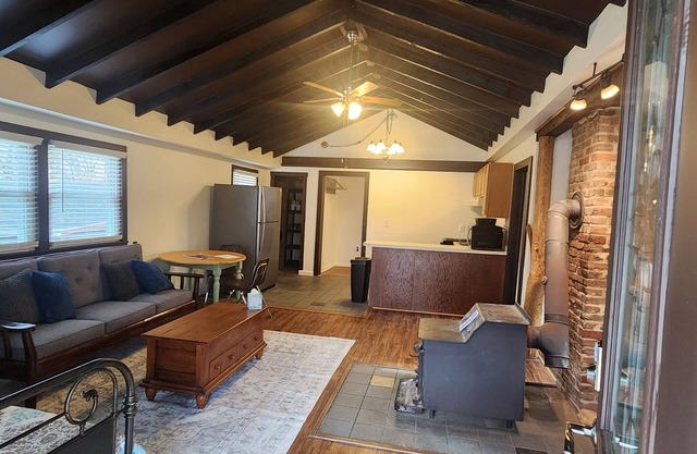 Mountain Laurel Cabin at Hunting Creek Hideaway