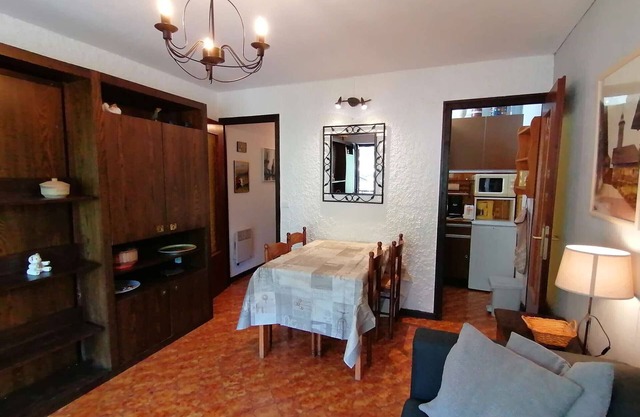 Mountain Studio for 4 at Ski Slopes