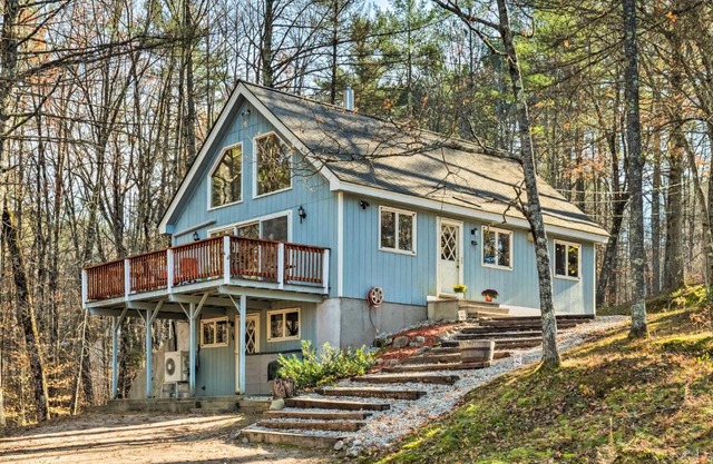 Mountain-View Conway Cabin about 9 Mi to Slopes!