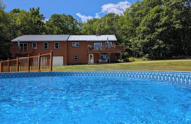 Mountains Edge Suite -Scenic Bald Mtn.- Your MAINE Adventure Begins Here!