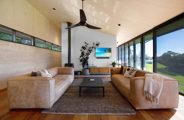 Mountainview Beach House