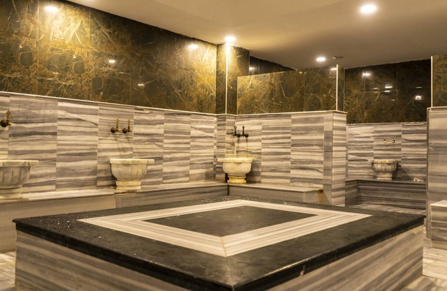 MOX Hotel