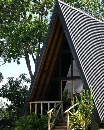 Msitu Hut
