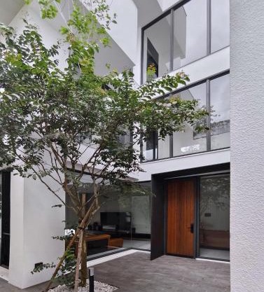 Mubai Villa